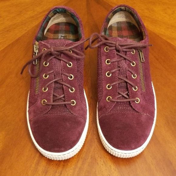Born red suede lace up sneaker zipper plaid sole - Picture 2 of 8